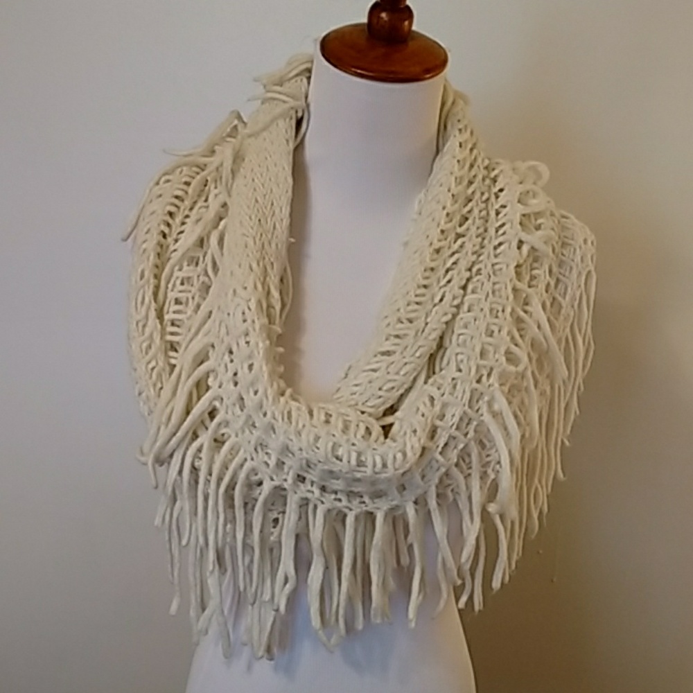Cejon Infinity Scarf